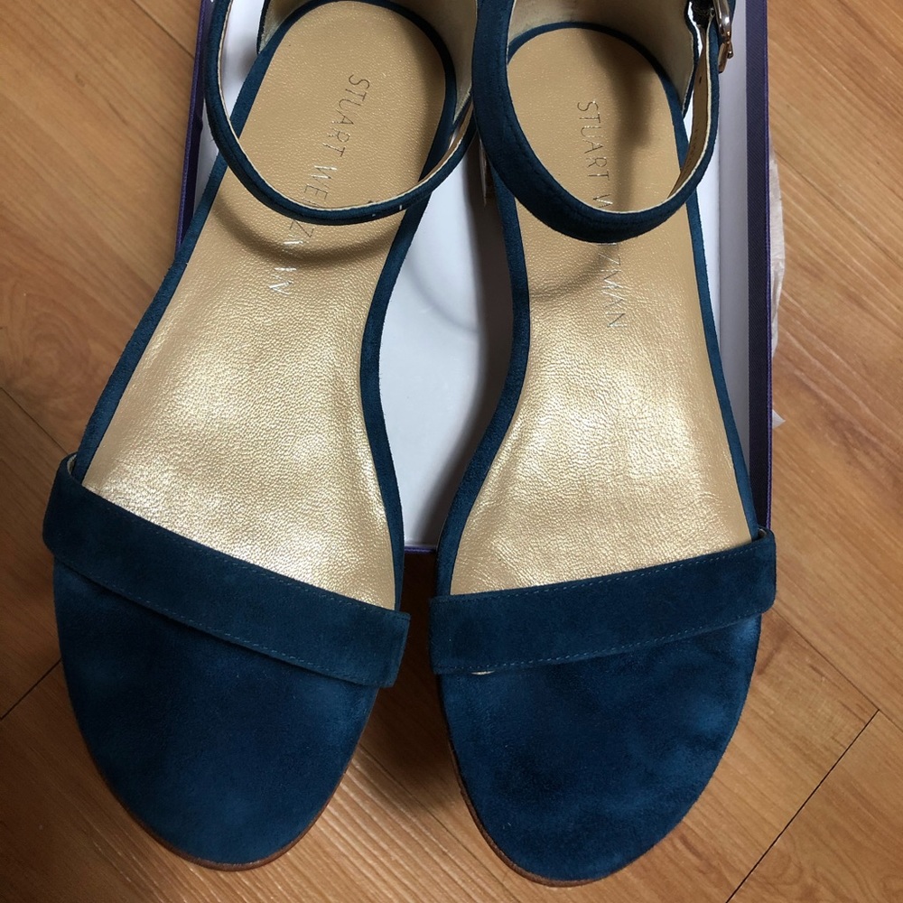 Stuart Weitzman Nudistflat Sandal